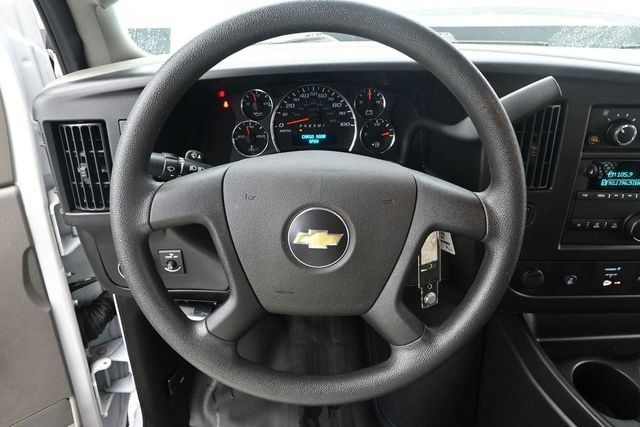 Used 2023 Chevrolet Express 2500 Extended RWD image 7
