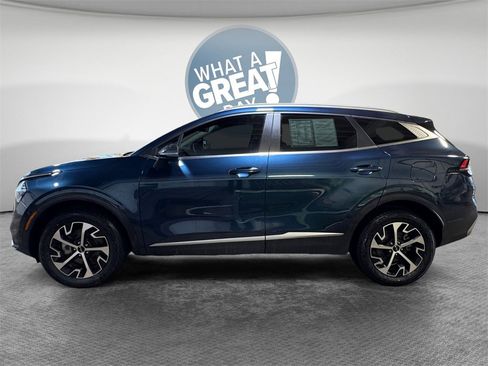 Certified 2023 Kia Sportage EX image 7