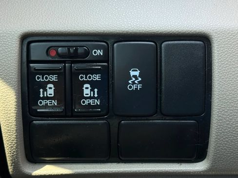 Used 2014 Honda Odyssey EX image 31
