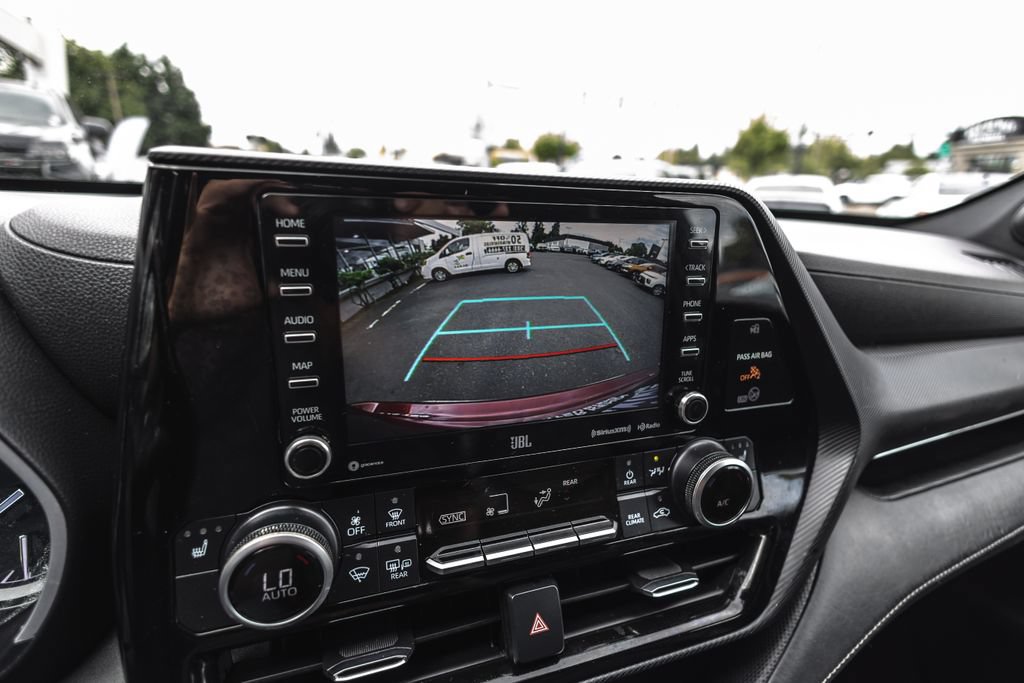 Used 2021 Toyota Highlander XSE AWD/4WD image 12