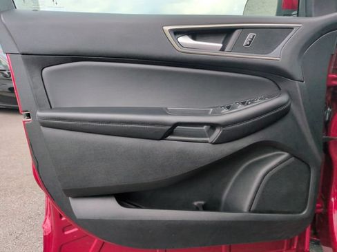Used 2024 Ford Edge SEL AWD/4WD image 9