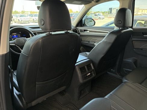 Used 2022 Volkswagen Atlas SE FWD image 17