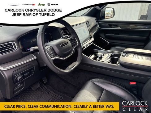 Used 2022 Jeep Wagoneer Series II AWD/4WD image 26