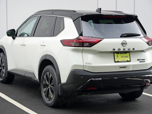 Used 2023 Nissan Rogue SV w/ SV Premium B Package AWD/4WD image 42