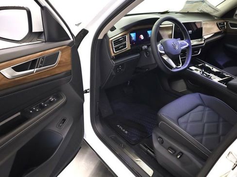 New 2026 Volkswagen Atlas SE AWD/4WD image 9