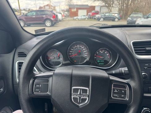Used 2014 Dodge Avenger SE w/ Blacktop Package image 22
