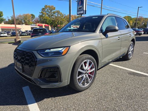 Certified 2024 Audi Q5 e Premium Plus w/ Premium Plus Package image 2