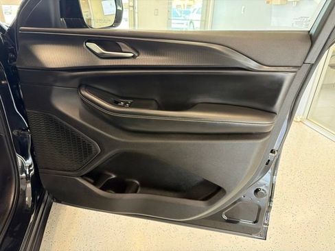Used 2023 Jeep Grand Cherokee L Laredo AWD/4WD image 43