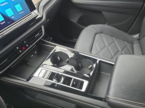 Certified 2024 Volkswagen Atlas SE AWD/4WD image 26
