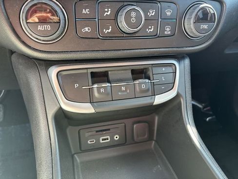 Certified 2024 GMC Terrain SLT w/ Elevation Edition AWD/4WD image 28