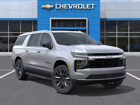 New 2026 Chevrolet Suburban LS RWD image 7