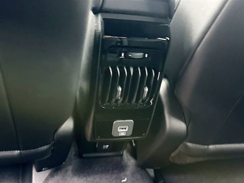New 2026 Jeep Compass Latitude AWD/4WD image 28