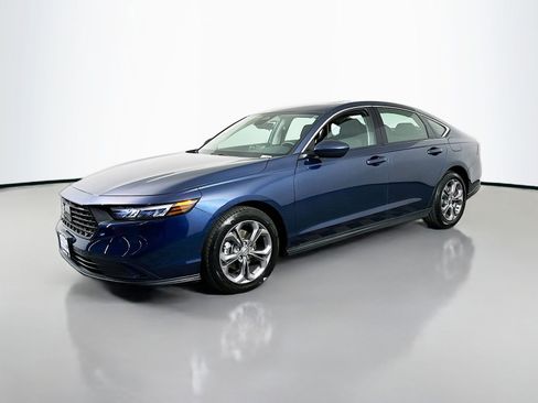 Used 2024 Honda Accord EX image 3