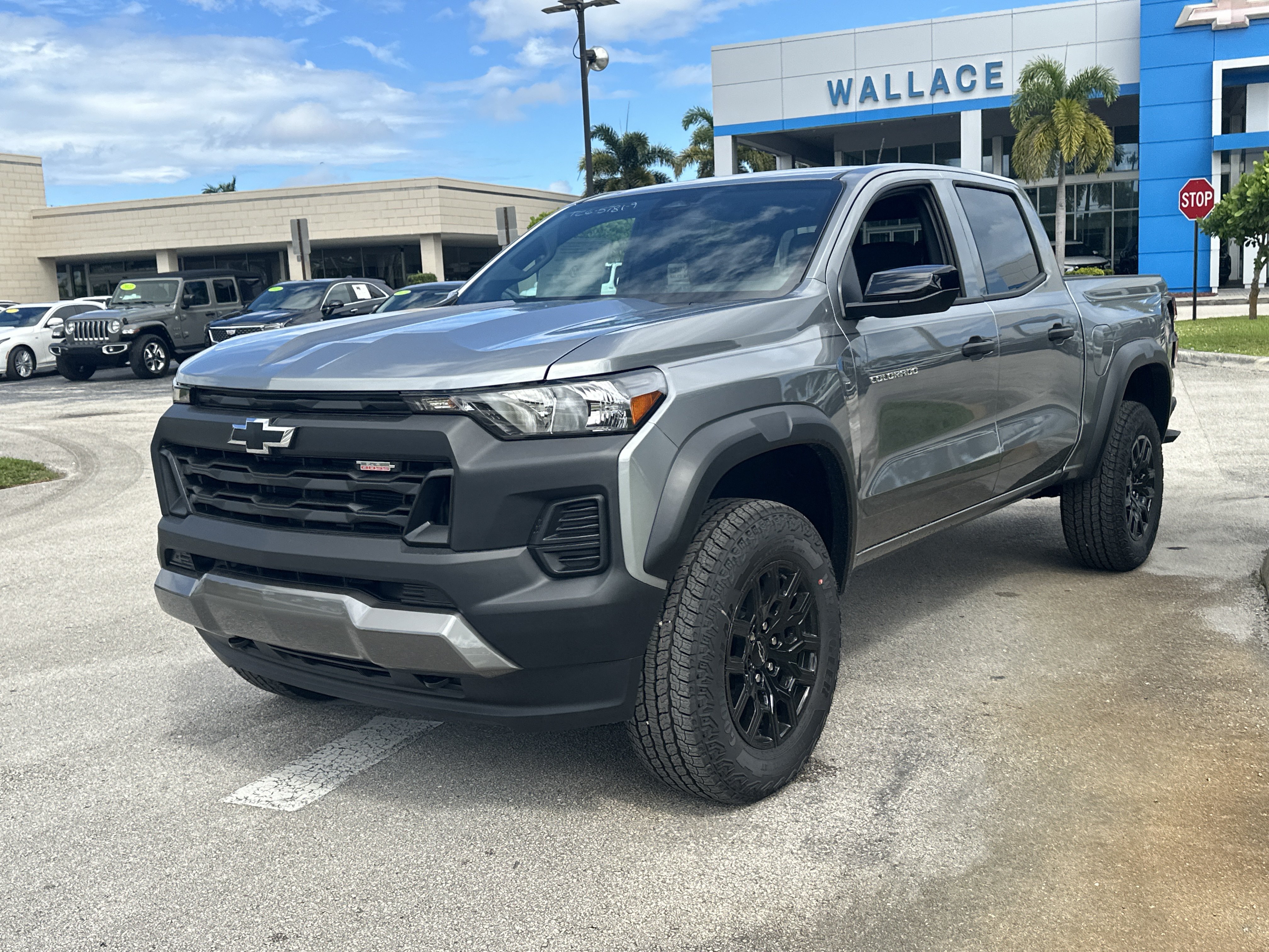 New 2026 Chevrolet Colorado Trail Boss AWD/4WD image 2