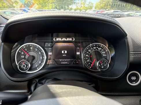 Used 2023 RAM 1500 Laramie image 32