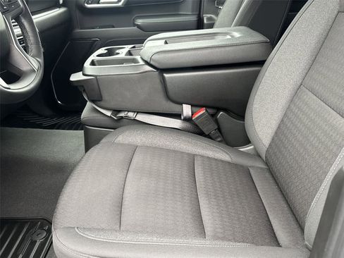 Used 2024 Chevrolet Silverado 1500 LT AWD/4WD image 11