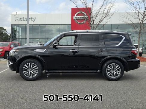 Used 2024 Nissan Armada SL w/ Captain's Chairs Package image 2