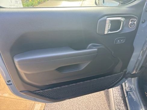 Used 2024 Jeep Wrangler Unlimited w/ Convenience Group image 9