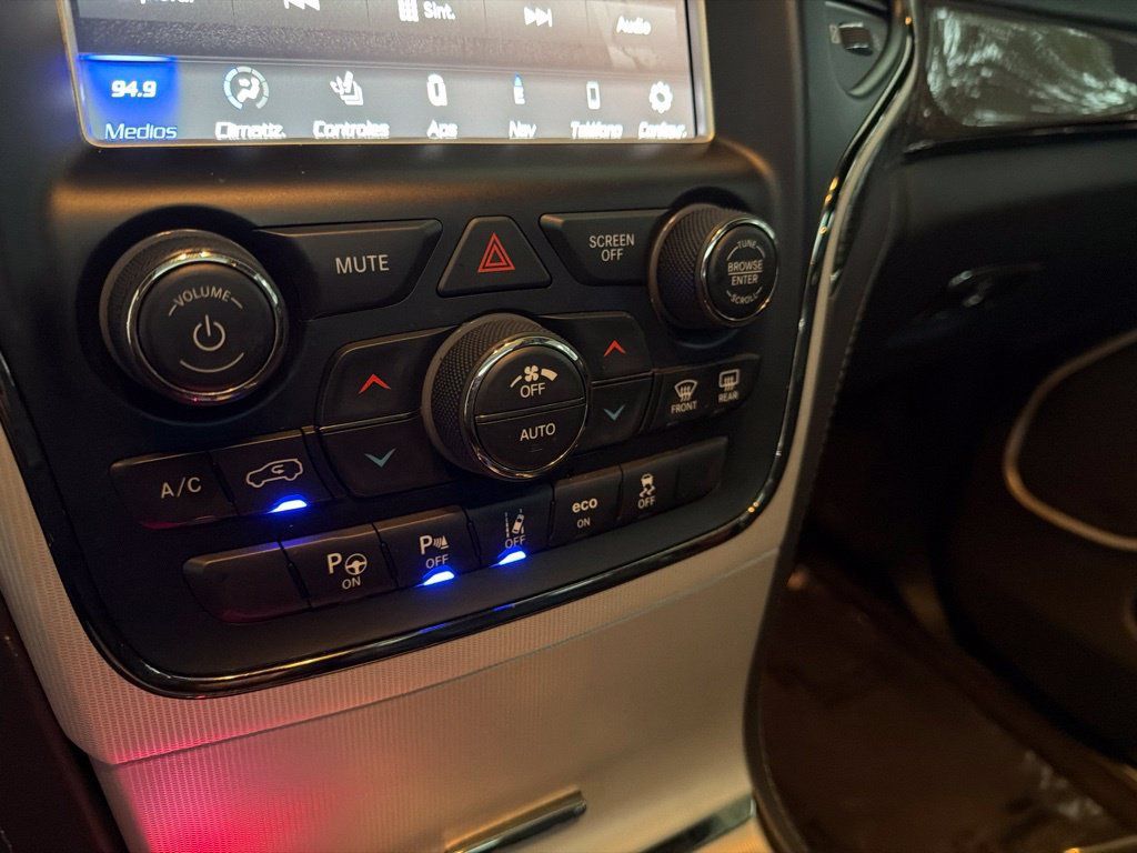 Used 2018 Jeep Grand Cherokee Trackhawk AWD/4WD image 52