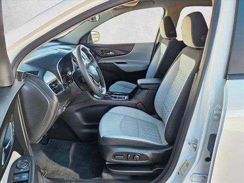 Used 2023 Chevrolet Equinox LS w/ LS Convenience Package image 17