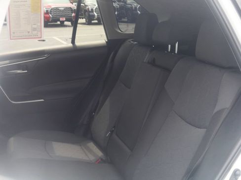 Used 2025 Toyota RAV4 XLE AWD/4WD image 26