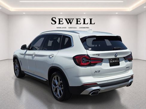 Used 2022 BMW X3 sDrive30i w/ Convenience Package RWD image 3