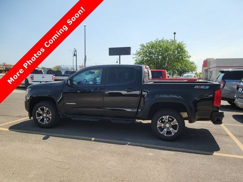 Used 2019 Chevrolet Colorado Z71 AWD/4WD image 2