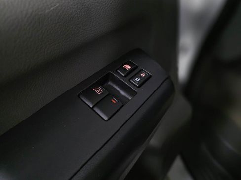 Used 2019 Nissan NV 3500 SL image 29