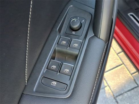 Certified 2024 Volkswagen Tiguan SE R-Line image 18