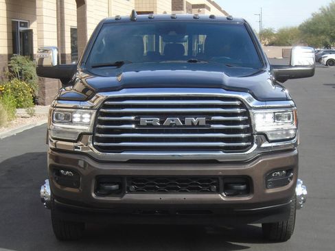 Used 2024 RAM 3500 Limited w/ Safety Group image 17
