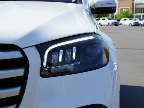 New 2026 Mercedes-Benz GLS 450 4MATIC image 10