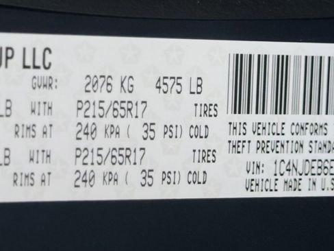 Used 2014 Jeep Compass Latitude image 28