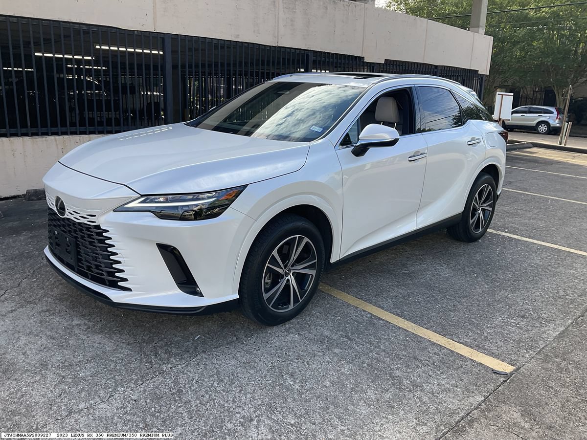 Used 2023 Lexus RX 350 Premium w/ Cold Area Package FWD image 4