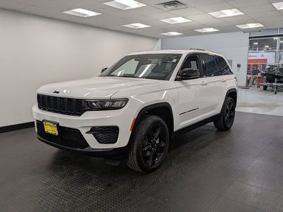 Used 2024 Jeep Grand Cherokee Altitude