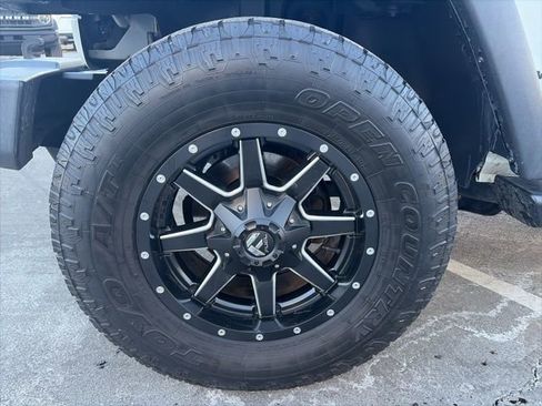 Used 2017 Jeep Wrangler Unlimited Sport w/ Quick Order Package 24S image 12