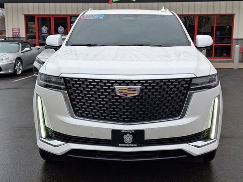 Used 2024 Cadillac Escalade Premium Luxury w/ Performance Package image 2