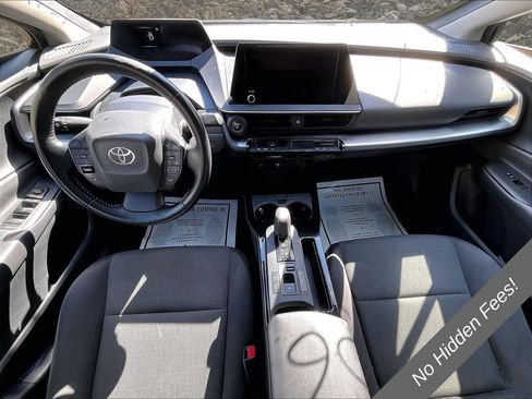 Used 2023 Toyota Prius LE FWD image 12