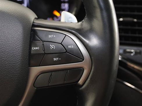 Used 2020 Jeep Grand Cherokee Limited X image 40