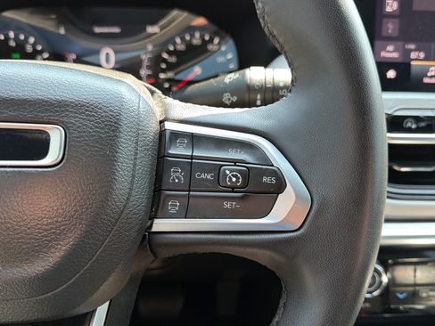 Used 2023 Jeep Compass Limited AWD/4WD image 19