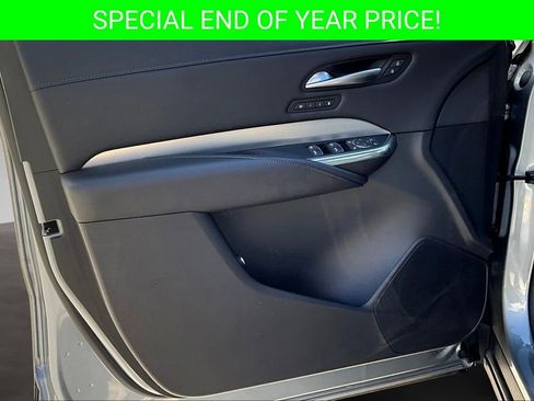 Used 2023 Cadillac XT4 Premium Luxury image 19