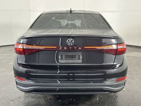 Used 2025 Volkswagen Jetta Sport image 10