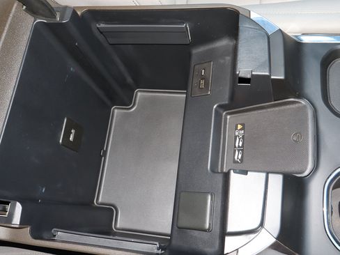 Used 2022 GMC Sierra 1500 SLT w/ SLT Premium Plus Package image 30