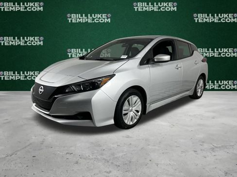 Used 2023 Nissan Leaf S image 3