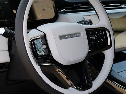 New 2026 Land Rover Range Rover Sport Dynamic SE AWD/4WD image 19