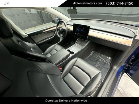 Used 2023 Tesla Model Y Long Range image 18