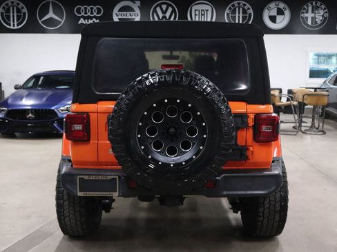 Used 2019 Jeep Wrangler Unlimited Sahara image 4