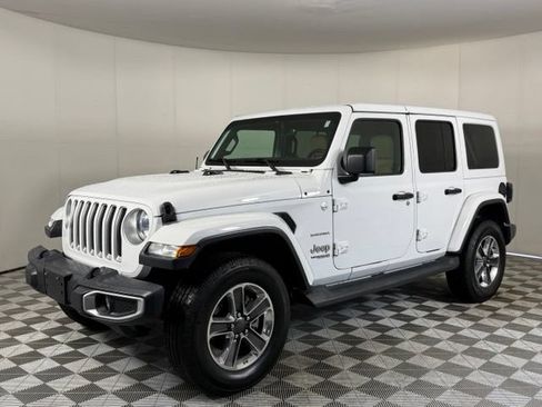 Used 2019 Jeep Wrangler Unlimited Sahara AWD/4WD image 2