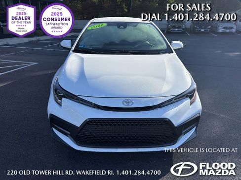 Used 2022 Toyota Corolla SE image 2
