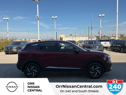 New 2026 Nissan Kicks SV image 5