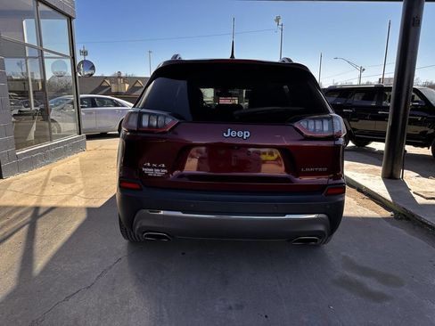 Used 2019 Jeep Cherokee Limited image 7